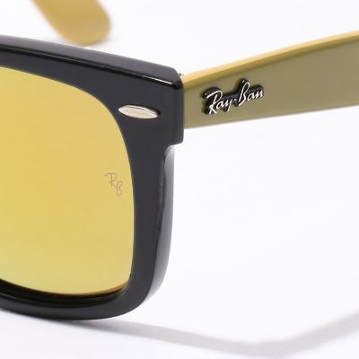 Ｒａｙ－Ｂａｎ　ＷＡＹＦＡＲＥＲ（Ｆ）　５２ｍｍ　サングラス