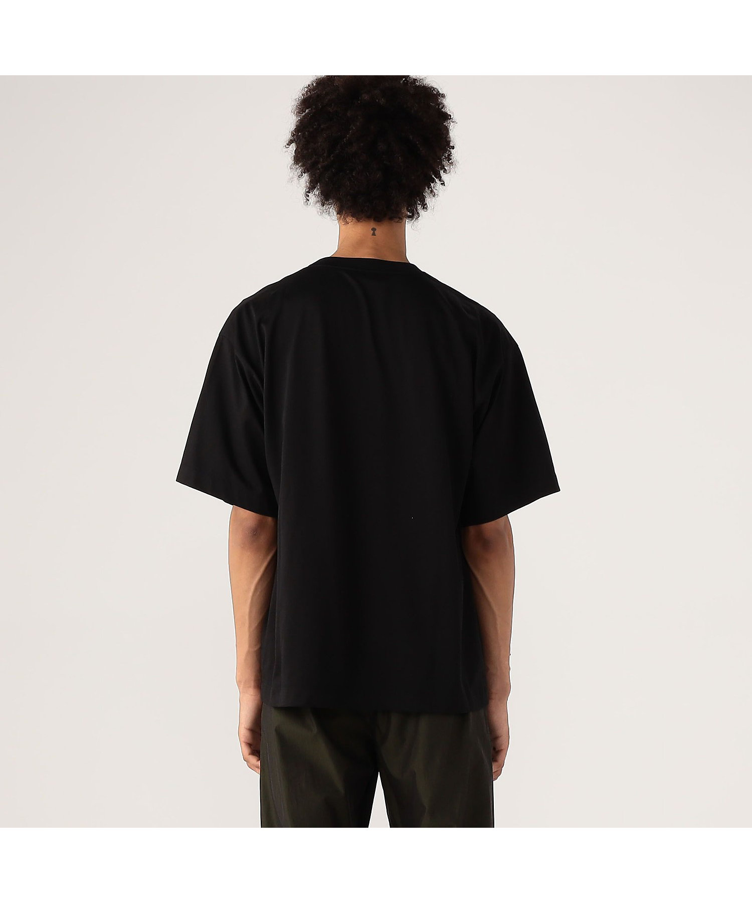 CABaN スビンコットン フラワーサークルプリントTシャツ CABaN スビンコットン フラワーサークルプリントTシャツ