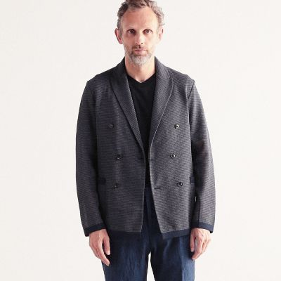 ポリエステルペーパー　ダブルブレスト６Ｂニットジャケット
