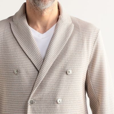 ポリエステルペーパー　ダブルブレスト６Ｂニットジャケット