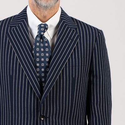 リネンウール　シングルブレステッド２Ｂスーツ　Ｄｏｒｍｅｕｉｌ　Ｔｕｍｂｌｅｄ　Ｌｉｎｅｎ