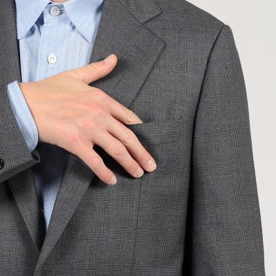 １５　ＰＯＩＮＴ　７　ウール　シングルブレステッド　２Ｂスーツ　ＤＯＲＭＥＵＩＬ