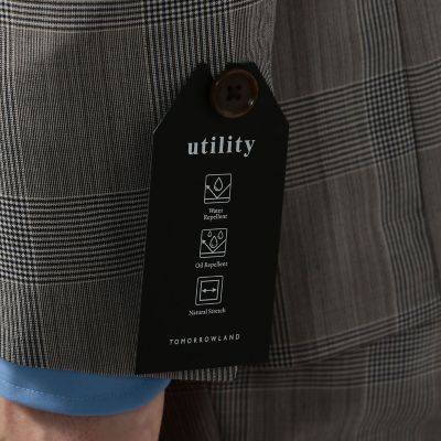 ウールシルクトロピカル　２Ｂテーラードジャケット　ｕｔｉｌｉｔｙ