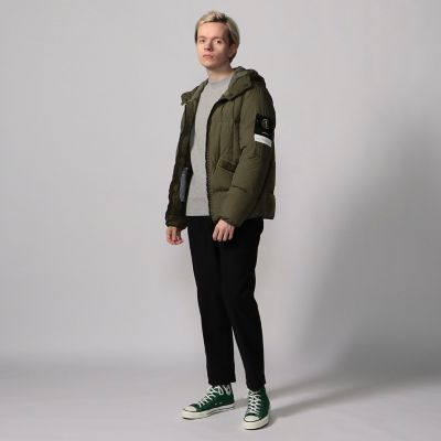 ＳＴＯＮＥ ＩＳＬＡＮＤ ポリエステル フーデッドダウンジャケット