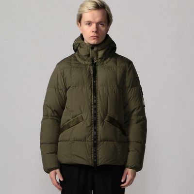 ＳＴＯＮＥ ＩＳＬＡＮＤ ポリエステル フーデッドダウンジャケット 