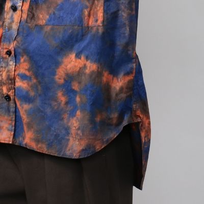 コットン テクニカルハンドダイミリタリーシャツ | TOMORROWLAND (Men