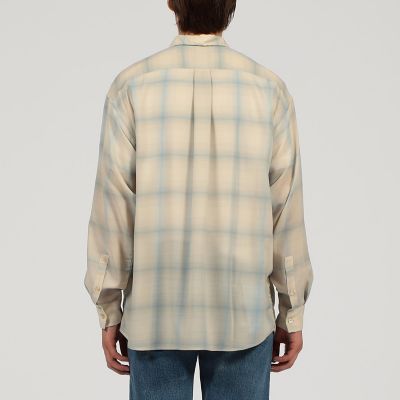 ウールポリエステル　シャーリングレギュラーカラーシャツ