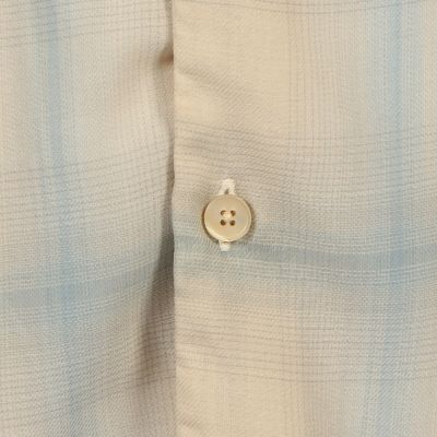 ウールポリエステル　シャーリングレギュラーカラーシャツ