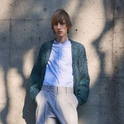 TOMORROWLAND ボタン付きカーディガン 青 TOMORROWLAND ボタン付きカーディガン 青 TOMORROWLAND ボタン