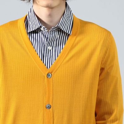 新品tomorrowland スーパーファインメリノウール Vネックカーディガン TOMORROWLAND tricot スーパーファインメリノウール Vネック