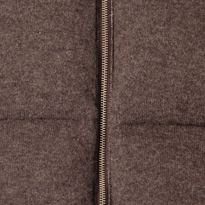 カシミヤ　ニットダウンベスト