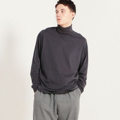 スエードジャージー タートルネックカットソー 三越伊勢丹オンラインストア 公式