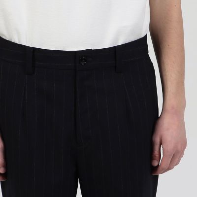 ウール　フロントダーツストレートパンツ