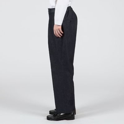 １０オンスコットンデニム　１プリーツストレートパンツ