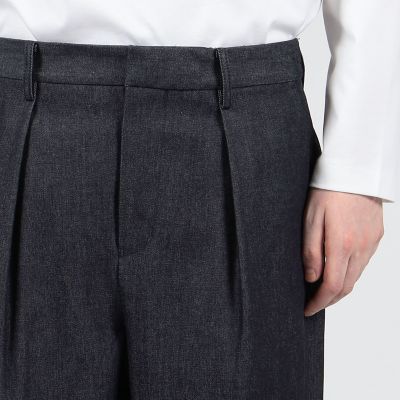 １０オンスコットンデニム　１プリーツストレートパンツ