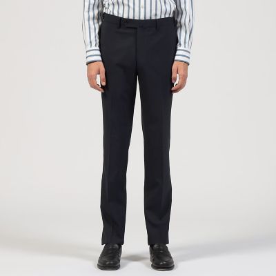 ポリエステルウール　スリムストレートスラックス　ＦＲＥＥ　ＦＩＴ