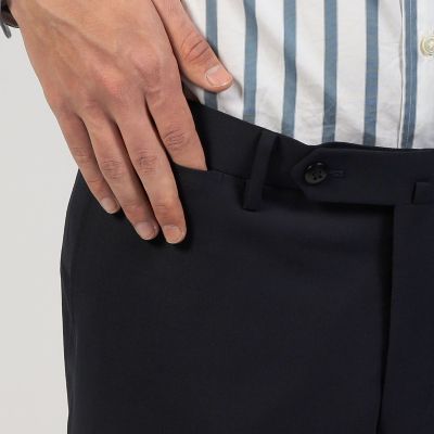 ポリエステルウール　スリムストレートスラックス　ＦＲＥＥ　ＦＩＴ