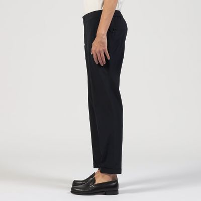 ナイロンポリウレタン　ノープリーツスリムパンツ