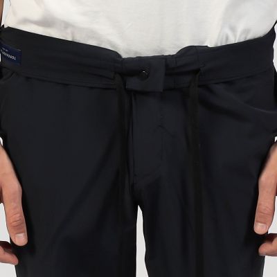 ナイロンポリウレタン　ノープリーツスリムパンツ