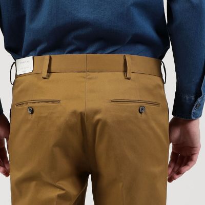 チノストレッチ　スリムテーパードパンツ