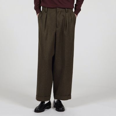 新品・タグ付き！トゥモローランド 22SS ウールシルク 2プリーツパンツ L 新品・タグ付き！トゥモローランド 22SS ウールシルク 2プリーツパンツ