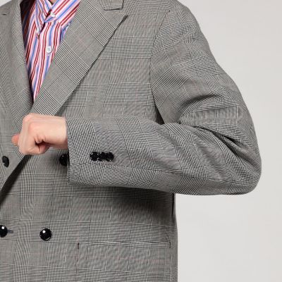 クリアツイル　ダブルブレステッド４Ｂジャケット