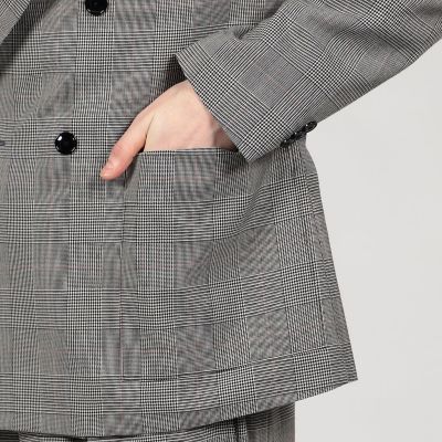 クリアツイル　ダブルブレステッド４Ｂジャケット