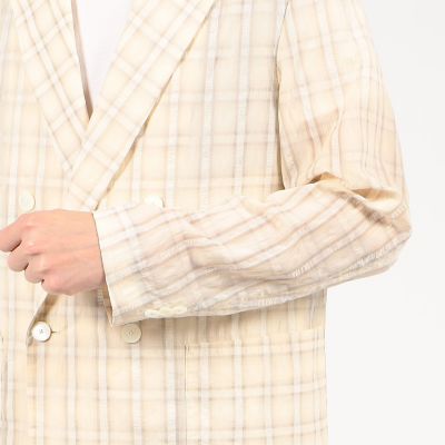 ポリエステルナイロンキュプラ　ダブルブレステッド４Ｂジャケット