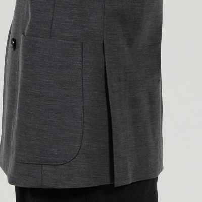 ウールナイロン　ダブルブレステッド６Ｂジャケット　ＤＯＮＤＩ