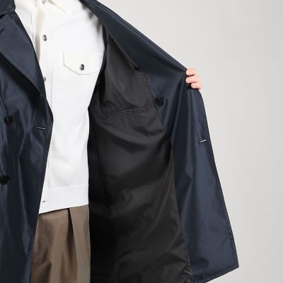 ポリエステルタフタ　ダブルブレステッド４Ｂコート