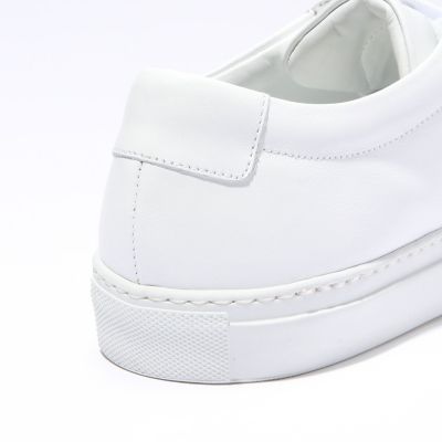 ＣＯＭＭＯＮ　ＰＲＯＪＥＣＴＳ　Ａｃｈｉｌｌｅｓ　Ｌｏｗ　スニーカー