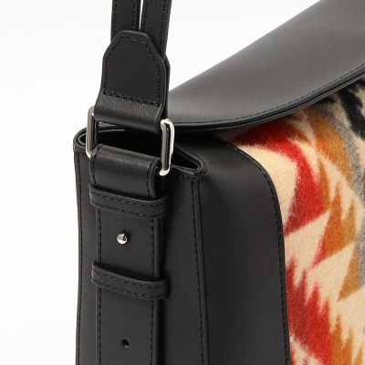 the dilettante ファブリック×レザー ショルダーバッグ