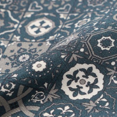ＫＩＮＬＯＣＨ×ＴＯＭＯＲＲＯＷＬＡＮＤ　シルクスカーフ