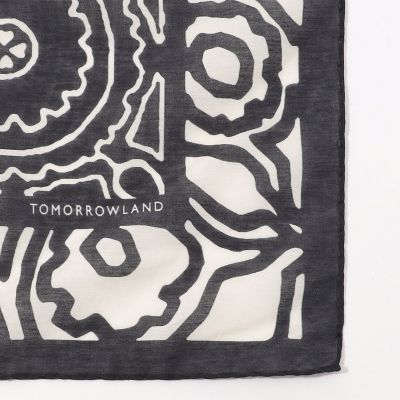 ＴＯＭＯＲＲＯＷＬＡＮＤ　ＭＡＤＥ　ＩＮ　ＩＴＡＬＹ　コットンシルクスカーフ