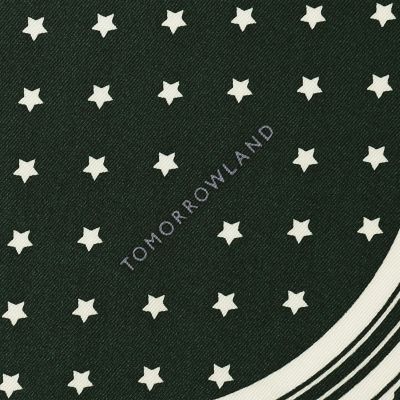 黒 バンダナ柄 スカーフ TOMORROWLAND シルクバンダナ柄スカーフ | TOMORROWLAND