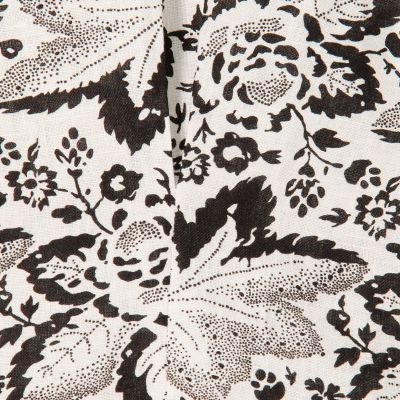 リネンプリント　キーネックタックブラウス