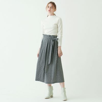 コットンタイプライタープリント　タックスカート