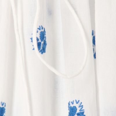 コットンボイルエンブロイダリー　プチスタンドカラーワンピース