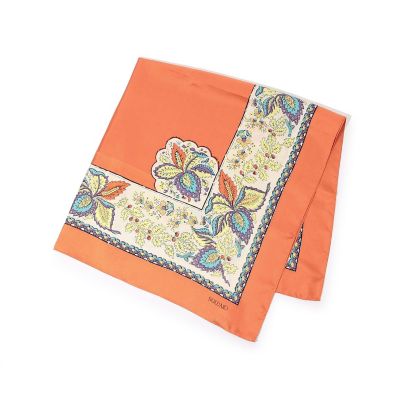 ⭐︎sparrrow⭐︎TAAKK シルクスカーフ 45 新品未使用 シルクプリント