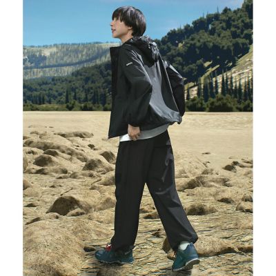 撥水　ワンポイント刺繍ロゴ　コンパクトジャケット