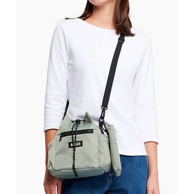 ＜AIGLE＞撥水　巾着ショルダーバッグ　３Ｌ　ＲＰ