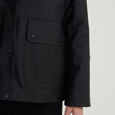 ラバータッチショートジャケット