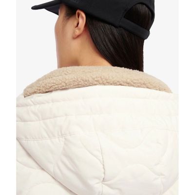 撥水　ＤＵＰＯＮＴ　ＳＯＲＯＮＡ　中綿　インサレーション　キルティングフーデッドジャケット
