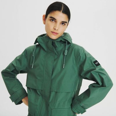 ゴアテックス　フーデット　ジャケット