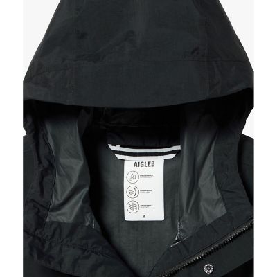 透湿防水　防風　パッカブルフーデッドジャケット