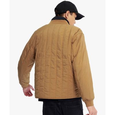 インサレーションジャケット