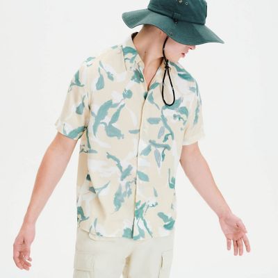 ＜AIGLE＞ソフトタッチ　モダン半袖シャツ（カモ柄）