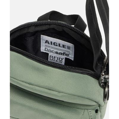 【ｐａｃｓａｆｅ（Ｒ）】　スモールクロス　ショルダーバッグ　Ｓ　１Ｌ