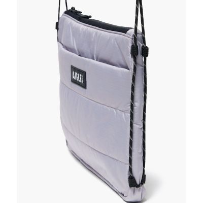 撥水　パディング　サコッシュ　ショルダーバッグ　ミニポーチ付き　Ｗ２８×Ｈ２０×Ｄ４ｃｍ