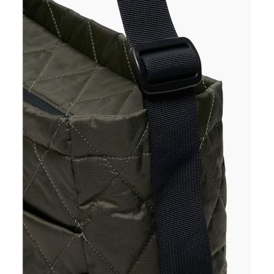 キルティング 2wayトートバッグ イヤホンポーチ付き | AIGLE